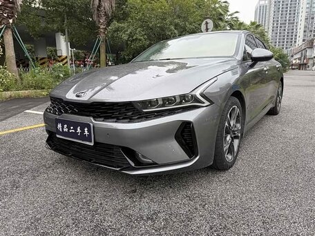 2022 Kia K5 III, серый, 1933000 рублей, вид 1