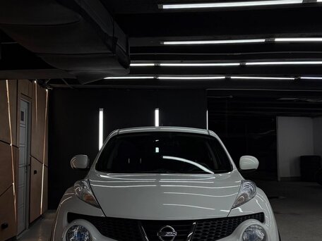 2011 Nissan Juke I, белый, 900000 рублей, вид 3