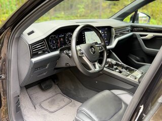 2019 Volkswagen Touareg III, коричневый, 4500000 рублей, вид 5