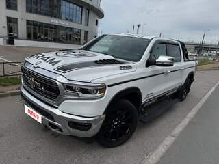 2021 Ram 1500 Quad Cab V, белый, 6995000 рублей, вид 3