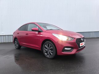 2019 Hyundai Solaris II, красный, 1560000 рублей, вид 3