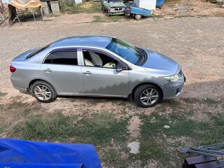 2010 Toyota Corolla X (E140, E150) Рестайлинг, серый, 870000 рублей, вид 2