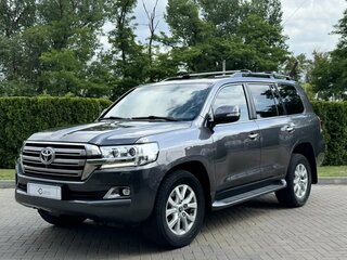 2019 Toyota Land Cruiser 200 Series Рестайлинг 2, серый, 7200000 рублей, вид 2