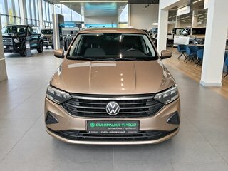 2021 Volkswagen Polo VI, коричневый, 1649000 рублей, вид 2