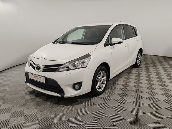 2013 Toyota Verso I Рестайлинг, белый, 1175000 рублей