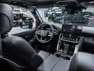 2026 Toyota Land Cruiser 300 Series, чёрный, 14900000 рублей, вид 3