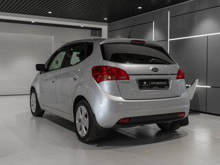 2015 Kia Venga I Рестайлинг, серебристый, 820000 рублей, вид 4