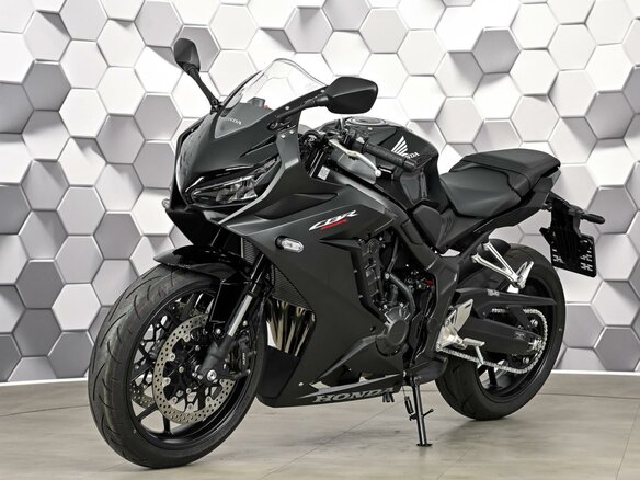 2023 Honda CBR 650R, чёрный, 1029000 рублей - вид 1