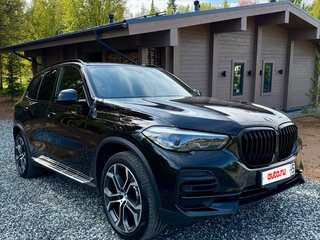 2022 BMW X5 25d IV (G05/G18), чёрный, 4850000 рублей, вид 2
