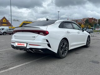 2022 Kia K5 III, белый, 2650000 рублей, вид 3