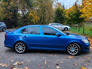 2012 Skoda Octavia RS II Рестайлинг, синий, 1350000 рублей, вид 3