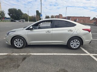 2019 Hyundai Solaris II, бежевый, 1000000 рублей, вид 4