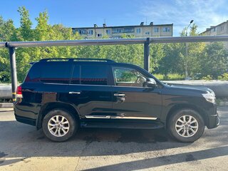 2015 Toyota Land Cruiser 200 Series Рестайлинг 2, чёрный, 5600000 рублей, вид 4