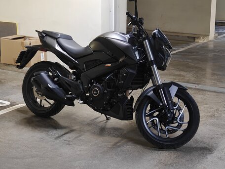 2020 Bajaj Dominar 400, чёрный, 360000 рублей, вид 1