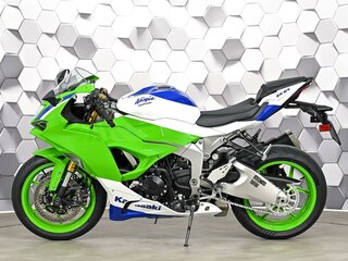 2025 Kawasaki ZX-6R Ninja, белый, 1469000 рублей, вид 4