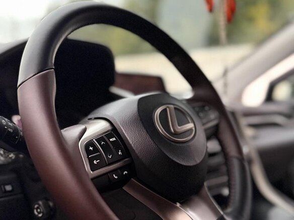 2018 Lexus RX 300 IV, серый, 3800000 рублей - вид 9