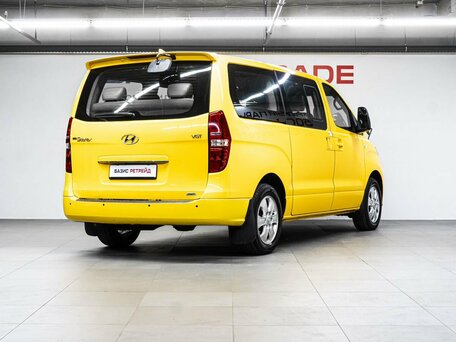 2018 Hyundai Grand Starex I Рестайлинг 2, жёлтый, 2699000 рублей, вид 5