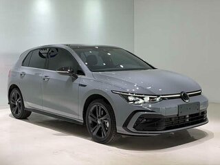 2023 Volkswagen Golf VIII, серый, 2070000 рублей, вид 4