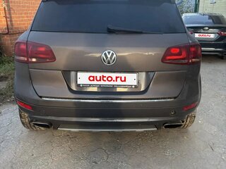 2011 Volkswagen Touareg II, чёрный, 1550000 рублей, вид 3