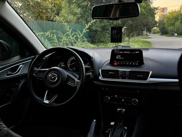 2018 Mazda 3 III (BM) Рестайлинг, чёрный - вид 5