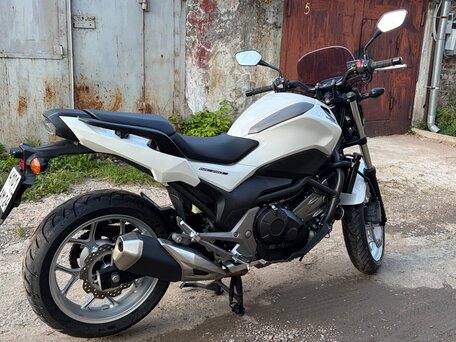 2016 Honda NC 750S, белый, 570000 рублей, вид 4