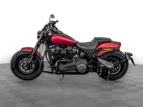 2019 Harley-Davidson Fat Bob, красный, 1449000 рублей, вид 5