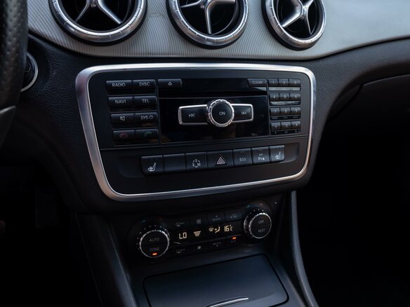 2014 Mercedes-Benz CLA 200 I (C117, X117), белый, 1535000 рублей - вид 15