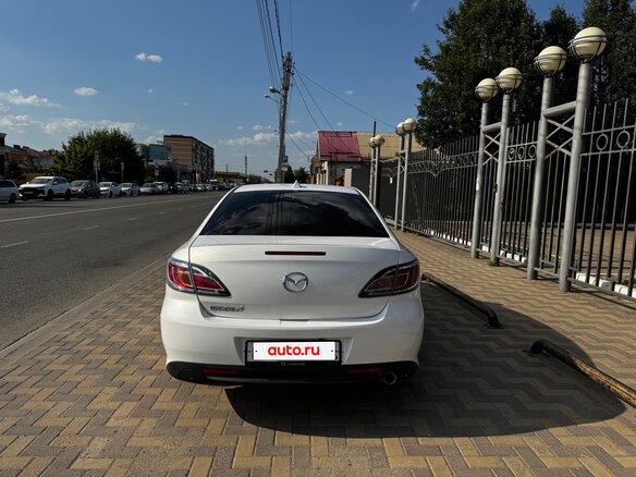 2010 Mazda 6 II (GH) Рестайлинг, белый, 950000 рублей - вид 1