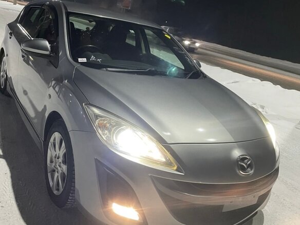 2010 Mazda Axela II, серебристый, 1000000 рублей