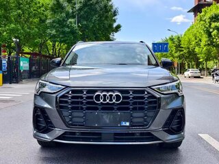 2022 Audi Q3 35 TFSI II (F3), серый, 1760000 рублей, вид 2