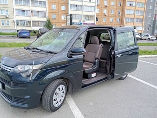 2016 Toyota Spade, синий, 1100000 рублей, вид 1