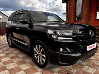 2016 Toyota Land Cruiser 200 Series Рестайлинг 2, чёрный, 4900000 рублей, вид 2
