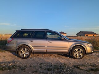 2008 Subaru Outback III Рестайлинг, серебристый, 680000 рублей, вид 4
