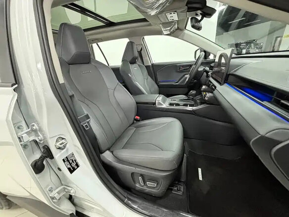 2025 Toyota RAV4 VI (XA60), белый, 4150000 рублей - вид 16