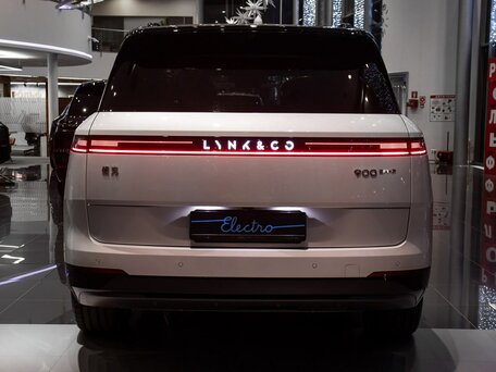 2025 Lynk & Co 900, белый, 8800000 рублей, вид 5