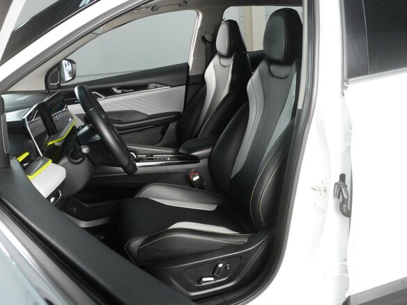 2023 Geely Coolray (Binyue Cool) I Рестайлинг, белый, 1950000 рублей - вид 9