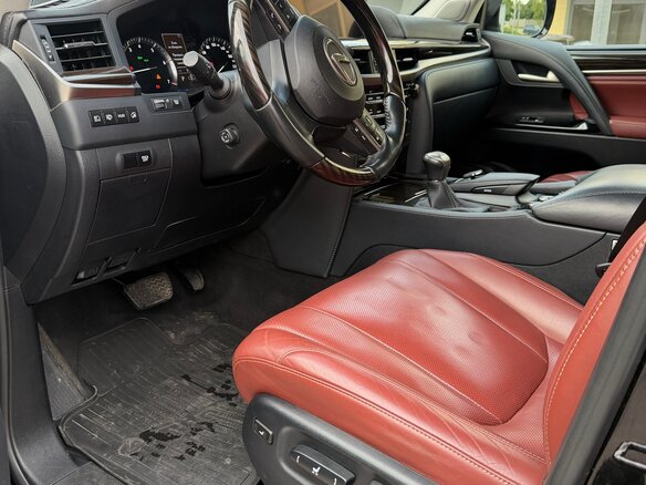 2019 Lexus LX 570 III Рестайлинг 2, чёрный, 9700000 рублей - вид 9