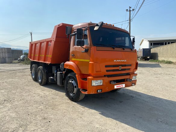 2022 КамАЗ 65115, оранжевый