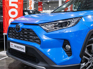 2021 Toyota RAV4 V (XA50), синий, 3289900 рублей, вид 2