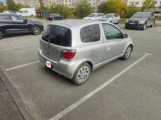 2000 Toyota Vitz I (P10), серый, 430000 рублей, вид 5