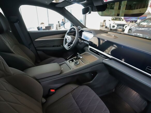 2026 Geely Monjaro I Рестайлинг, серый - вид 21