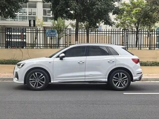 2021 Audi Q3 35 TFSI II (F3), белый, 1720000 рублей, вид 4