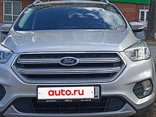 2017 Ford Kuga II Рестайлинг, серебристый, 1450000 рублей, вид 2