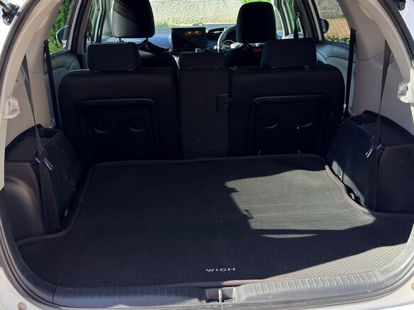 2009 Toyota Wish II, белый - вид 11