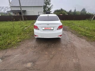 2016 Hyundai Solaris I Рестайлинг, белый, 650000 рублей, вид 4