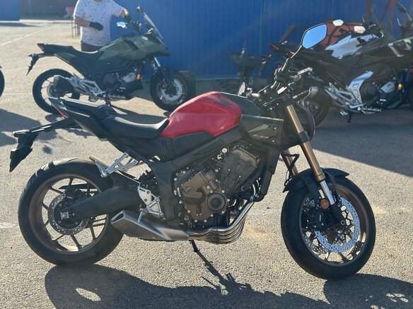 2026 Honda CB 650R, чёрный, 1380000 рублей - вид 7