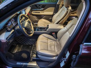 2020 Lincoln Corsair I, красный, 3200000 рублей, вид 5