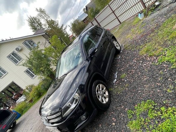 2011 Volkswagen Tiguan I Рестайлинг, чёрный, 729000 рублей - вид 11