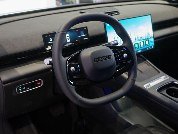 2025 Omoda C7, серебристый, 3099000 рублей - вид 10