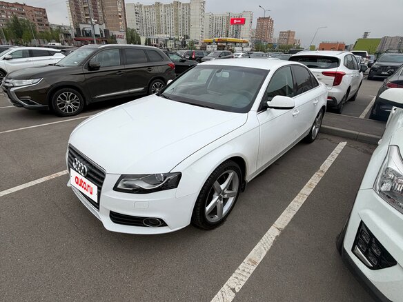 2009 Audi A4 IV (B8), белый